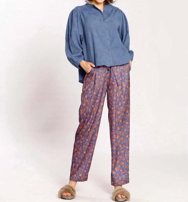 Versatile Outfits Alma Buttoned Up Shirt In Blue