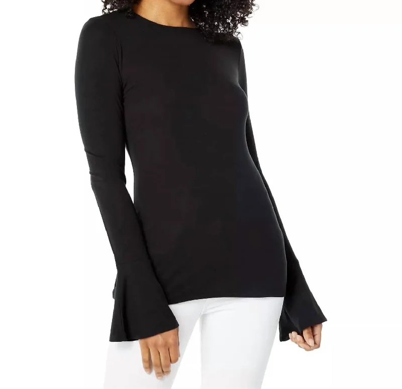 Break Fashion Norms Polaris Top In Black