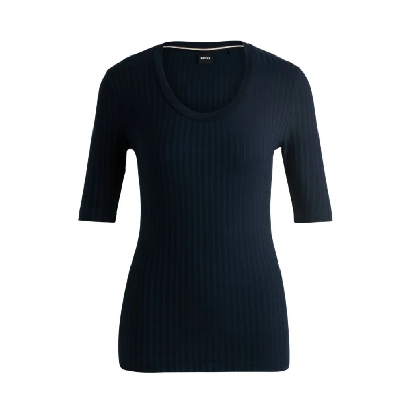 Style Upgrade Scoop-neck top in stretch fabric