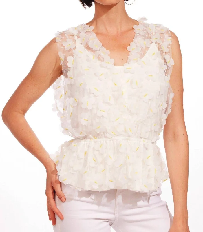 Everyday Women's Fashion Trends Glory Top in Daffodil Petal