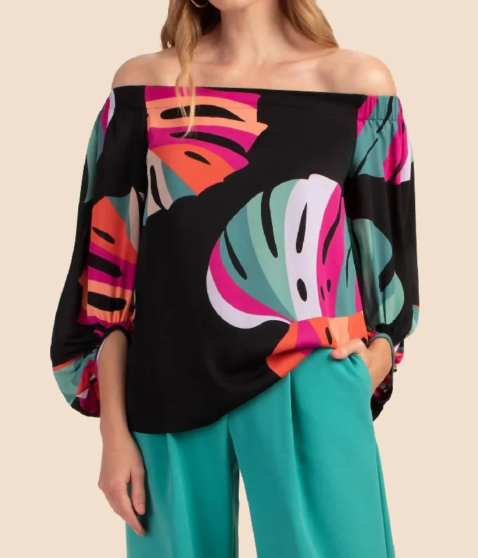 Huge Markdowns Windward Top In Multi