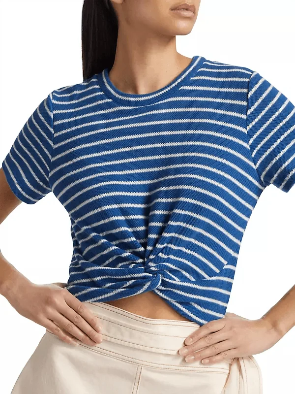 Relaxed Fashion Zola Top In Blue/cream