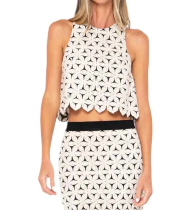 Casual Fashion Fallon Top In White/black