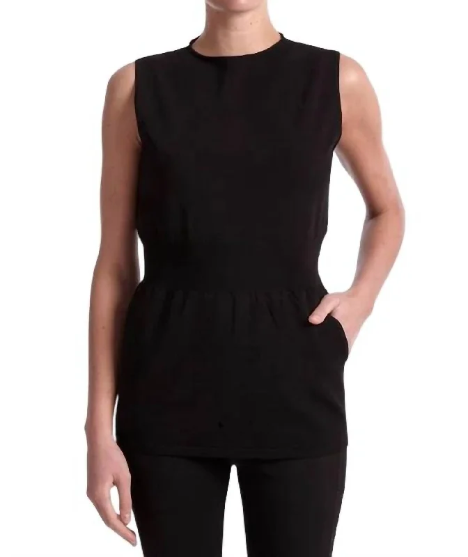 Fashion Forward Femme Jupiter Top In Black