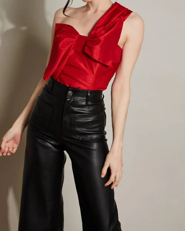 Trendy Online Boutiques Este Bow Top In Cherry Red