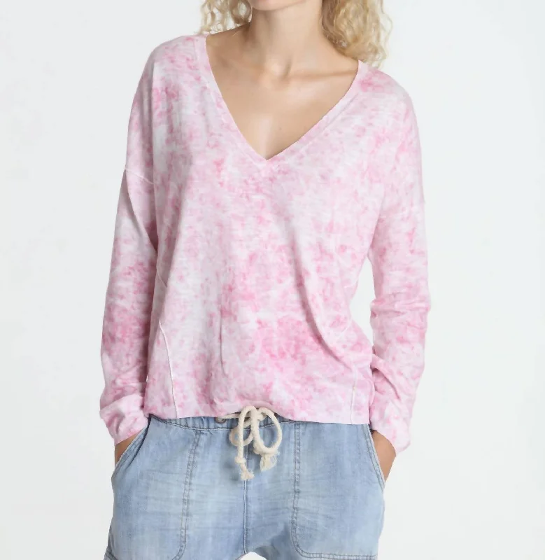 Trendy Women's Wear Boardwalk Vee Top In Pink