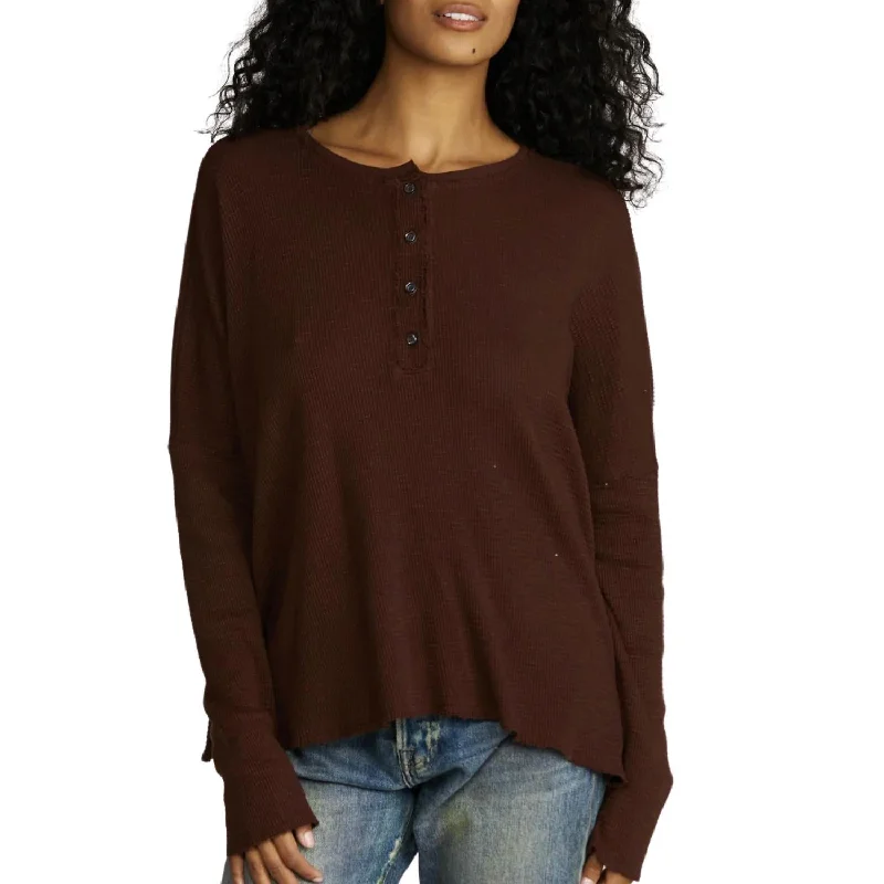 Women's Clothing Brands Abbot Slim Sleeve Henley Top In Pigment Rouge