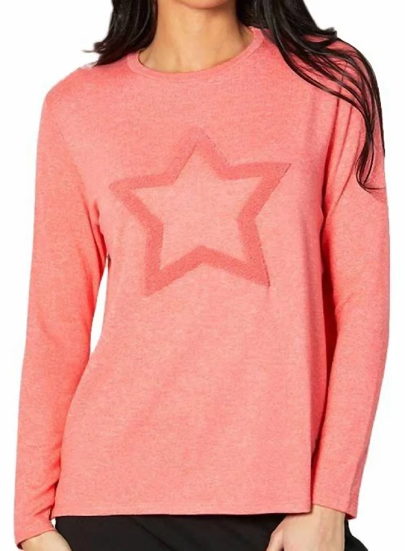 Day To Night Styles Crew With Star Top In Coral