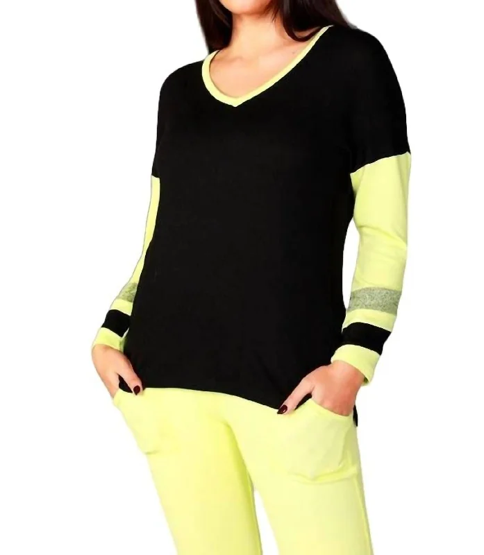 Plus Size Women's Fashion Color Block V-Neck With Stripe In Black/lime