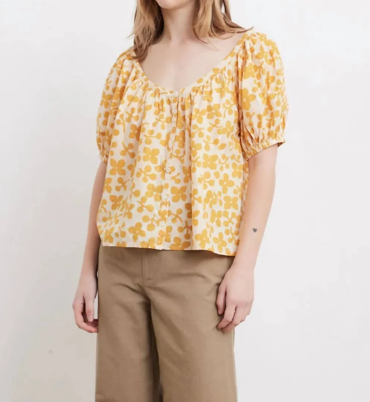 Best Boutiques Online La Lidia Top In Resist Floral Cream