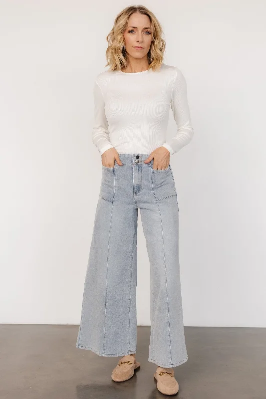 Clearance Sale Online Emmi Mid Rise Wide Leg Jeans | Light Wash