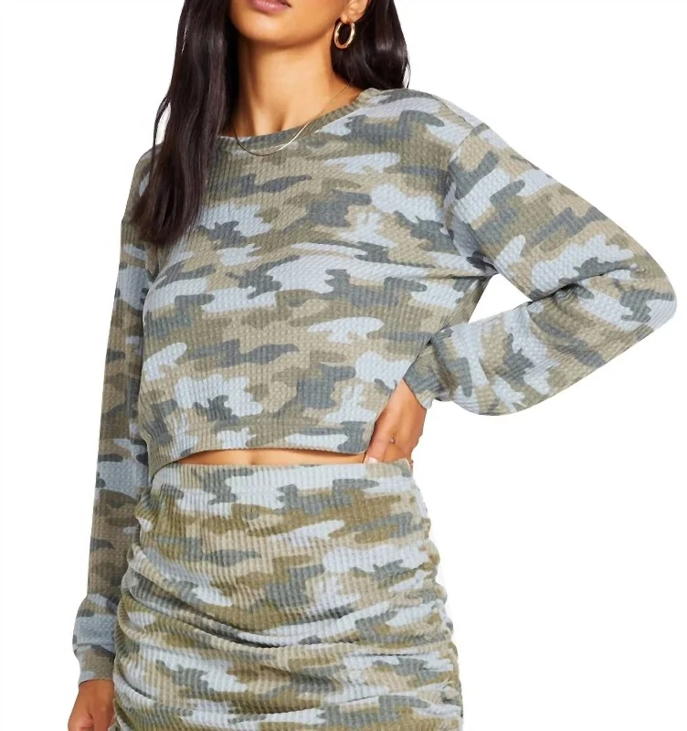 Urban Femme Streetwear Incognito Top In Camouflage