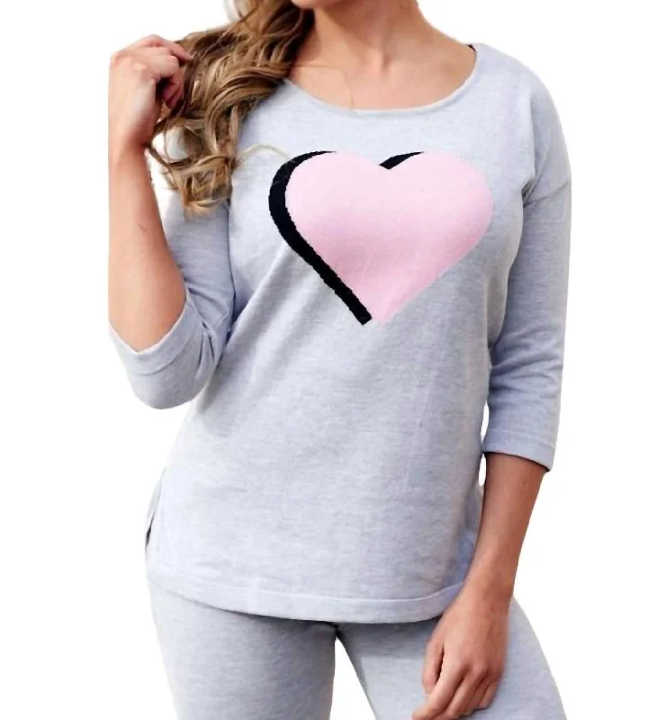 Trend Alert 3/4 Sleeve Heart Crew Top In Gray