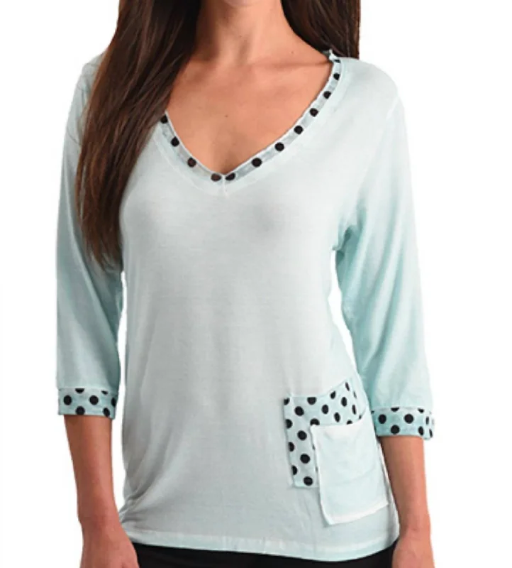 Signature Style Essentials Polkadot V-Neck Top In Mint