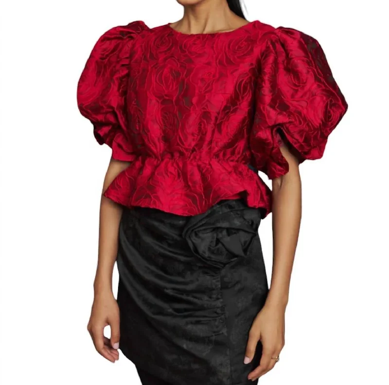 Clothes Of Woman Tate Rose Jacquard Top In Ruby Red