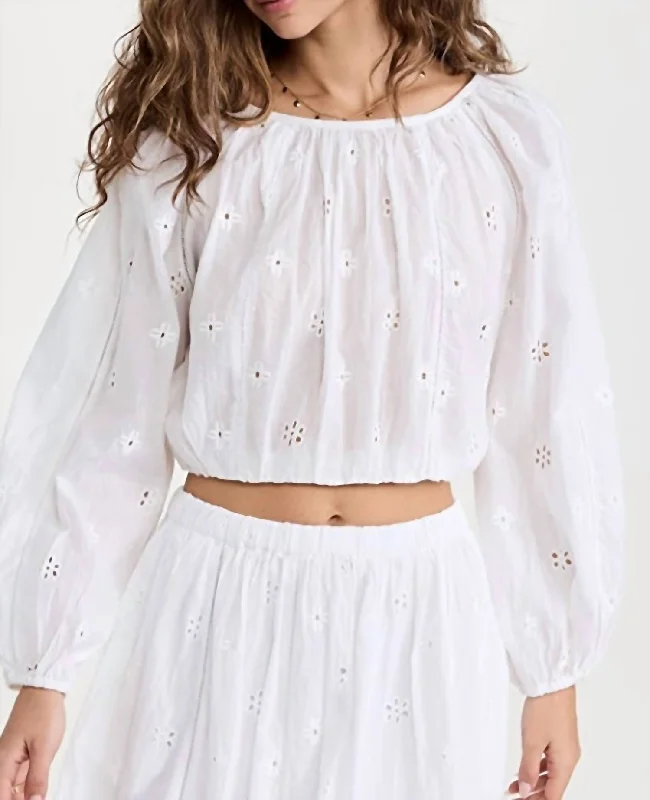 Crazy Discounts, Hurry Up Yara Top In White