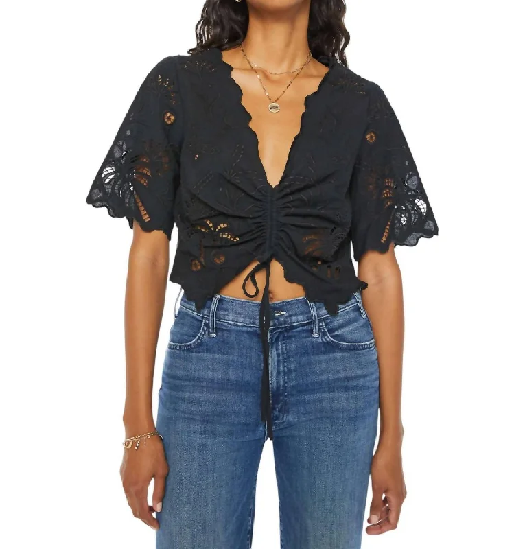 Casual Fashion The Social Butterfly Top In Palms Up