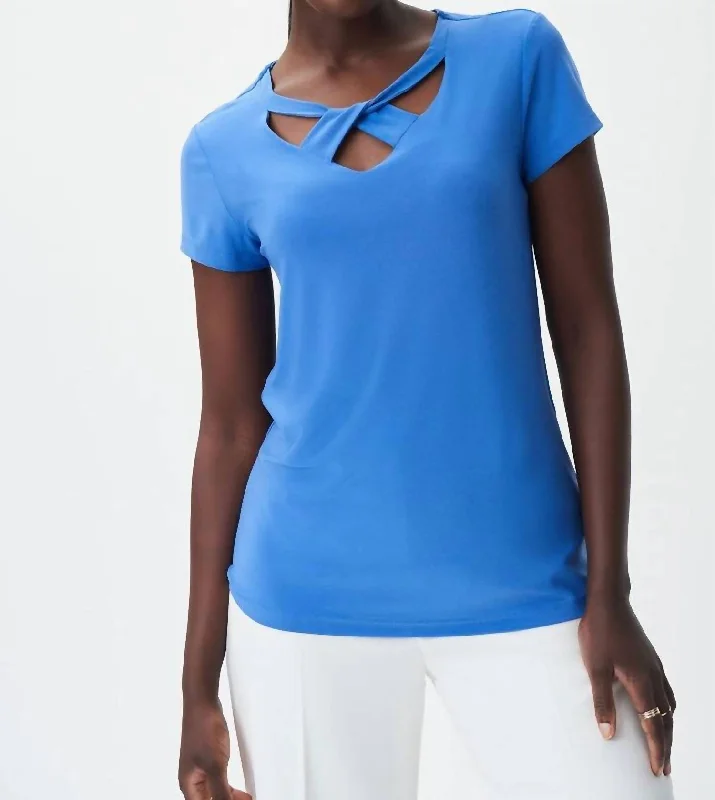 Trendsetter's Closet Iris V-Neck Fitted Top In Blue