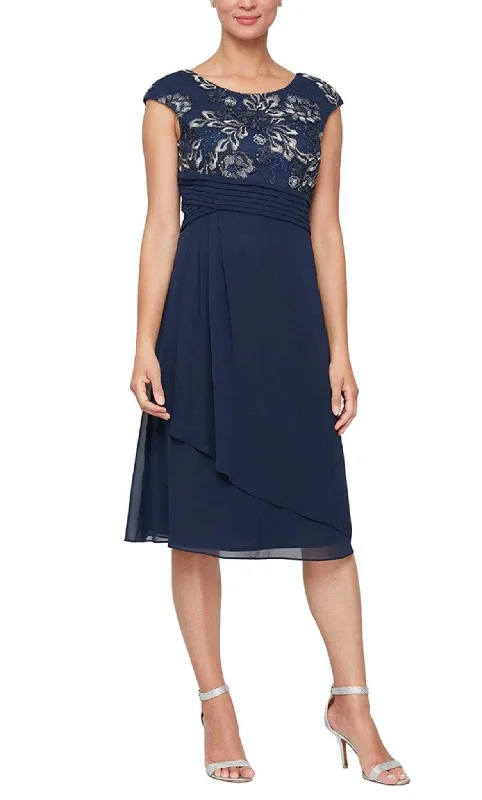 Seasonal Sale Alex Evenings 81171376 - Pleated Empire Embroidered Midi Dress