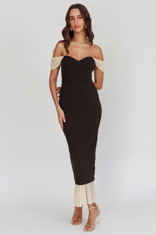 Unleash Your Style Freesia Off Shoulder Bodycon Maxi Dress Black