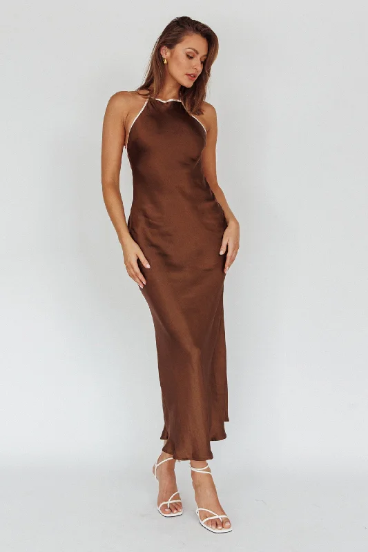 Women Fashion Midsomer Dawn Criss-Cross Back Maxi Dress Chocolate