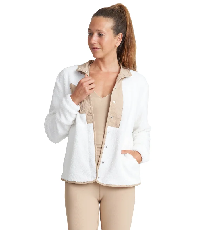 Effortless Style, Endless Impact Thrive Societe Sherpa Snap Jacket White